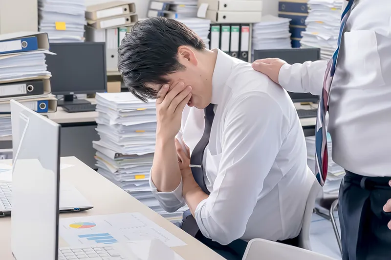 労務トラブルに頭を抱える人事担当